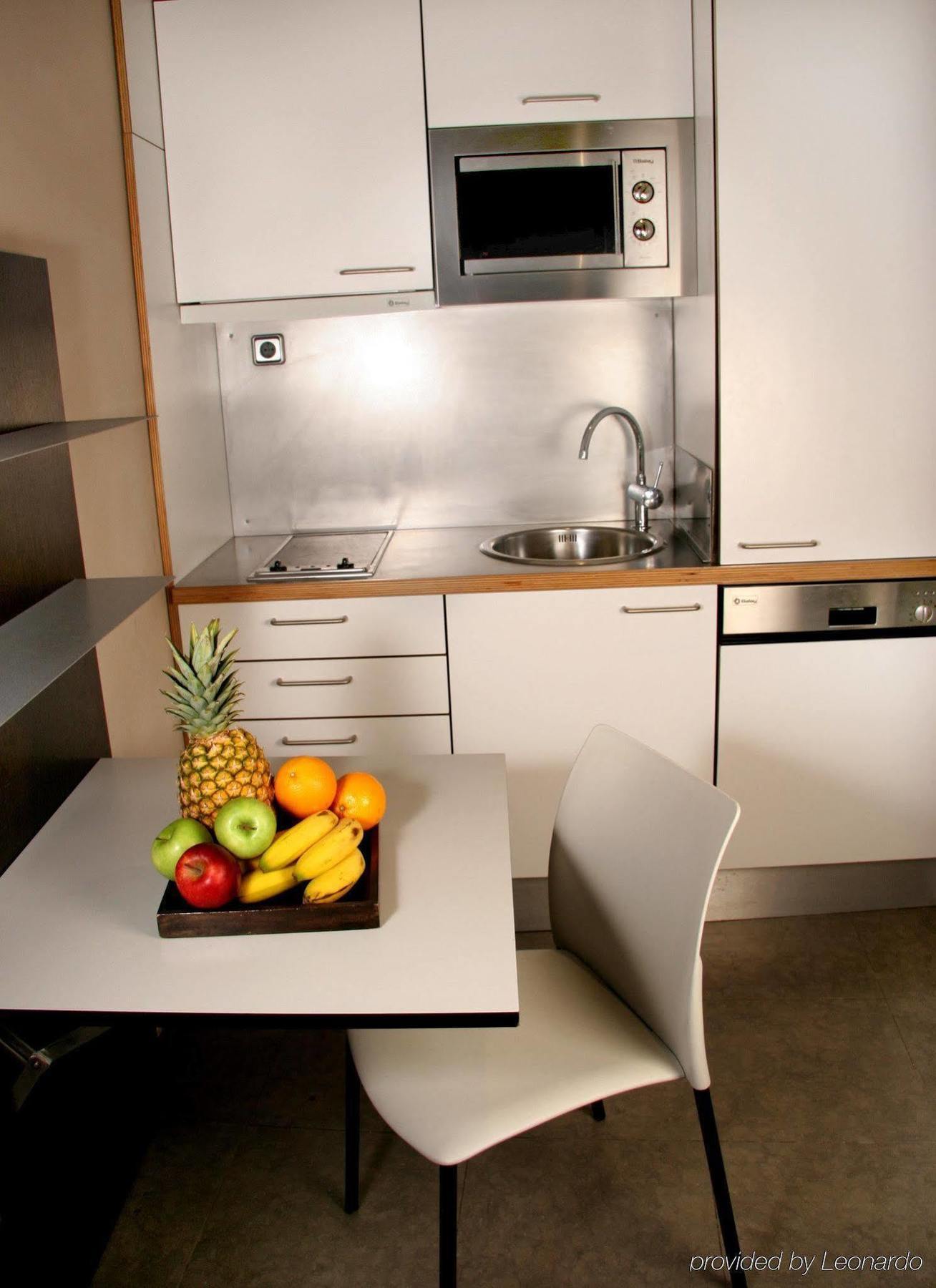Aparthotel Allada 3* Barcelona Exterior foto