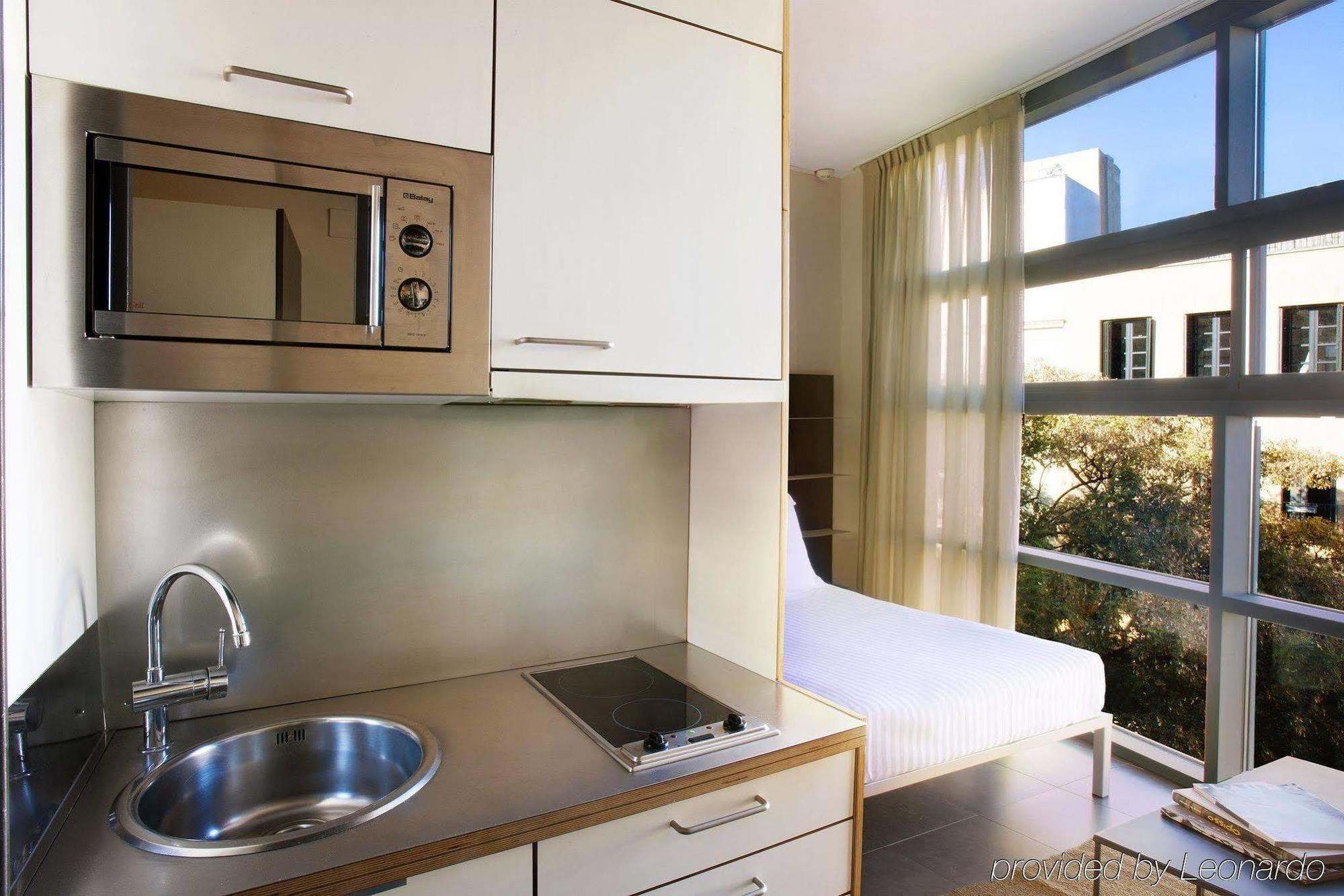 Aparthotel Allada 3* Barcelona Exterior foto